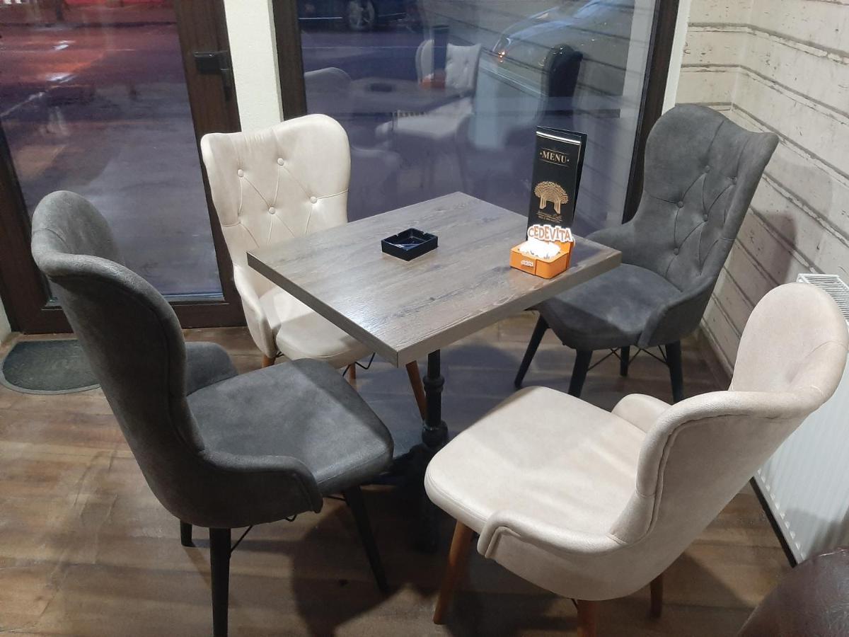 Bed&Breakfast Intermezzo Caffe Kikinda Екстериор снимка