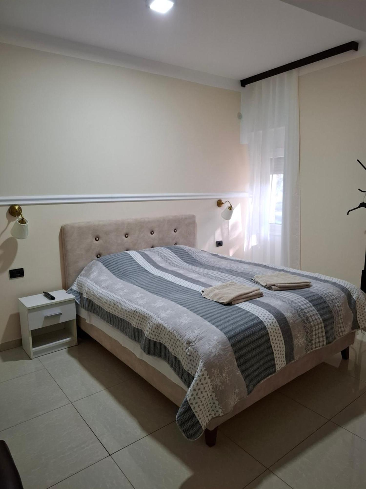 Bed&Breakfast Intermezzo Caffe Kikinda Екстериор снимка