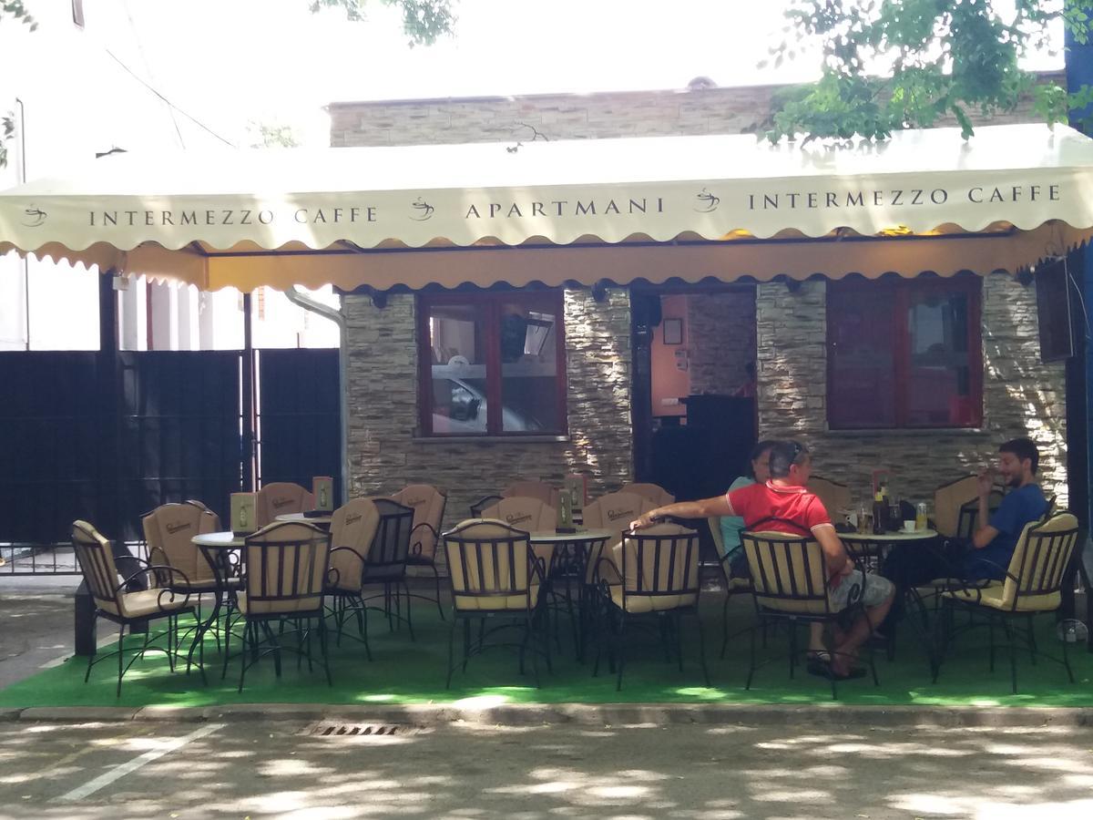 Bed&Breakfast Intermezzo Caffe Kikinda Екстериор снимка