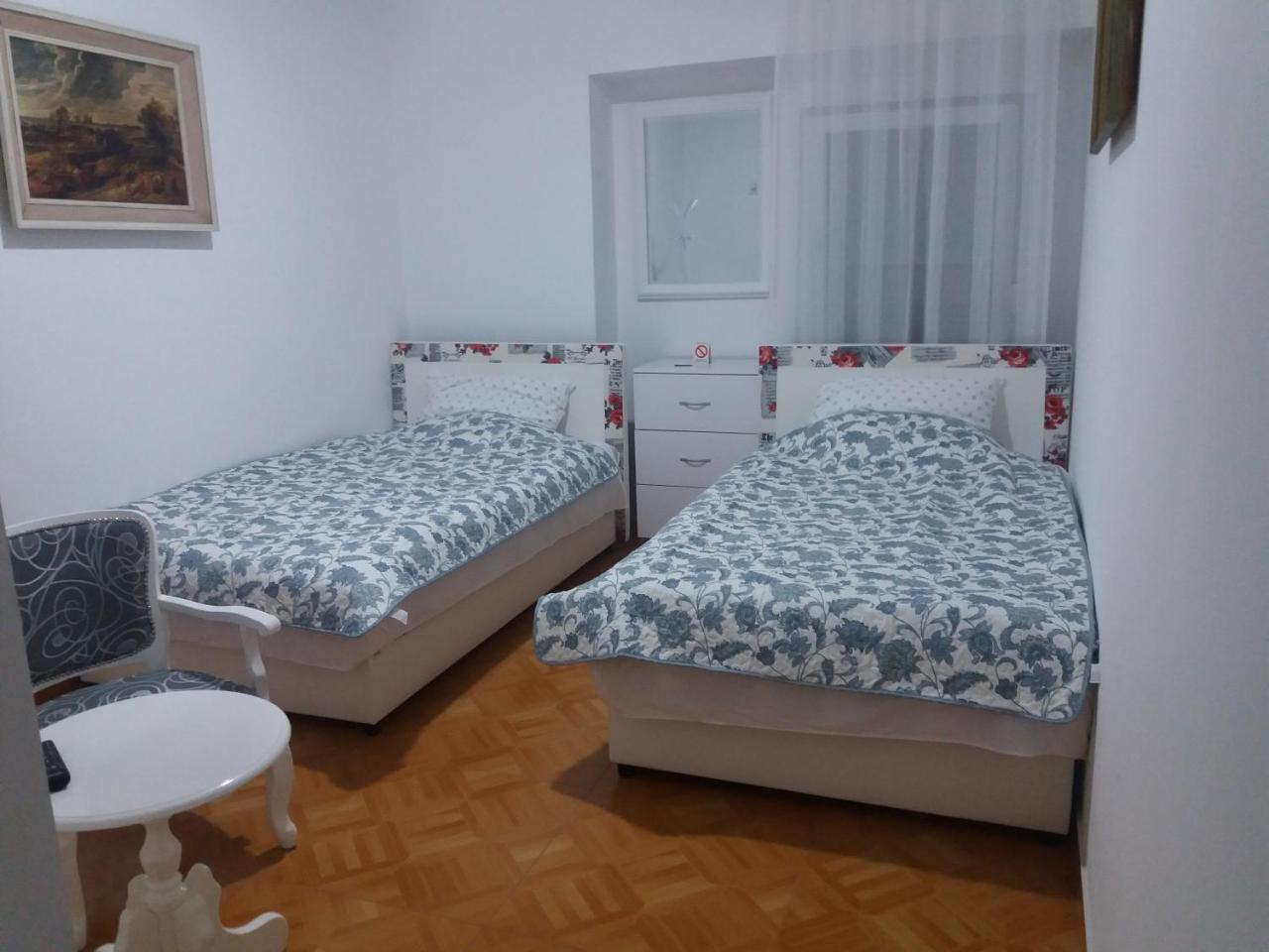 Bed&Breakfast Intermezzo Caffe Kikinda Екстериор снимка
