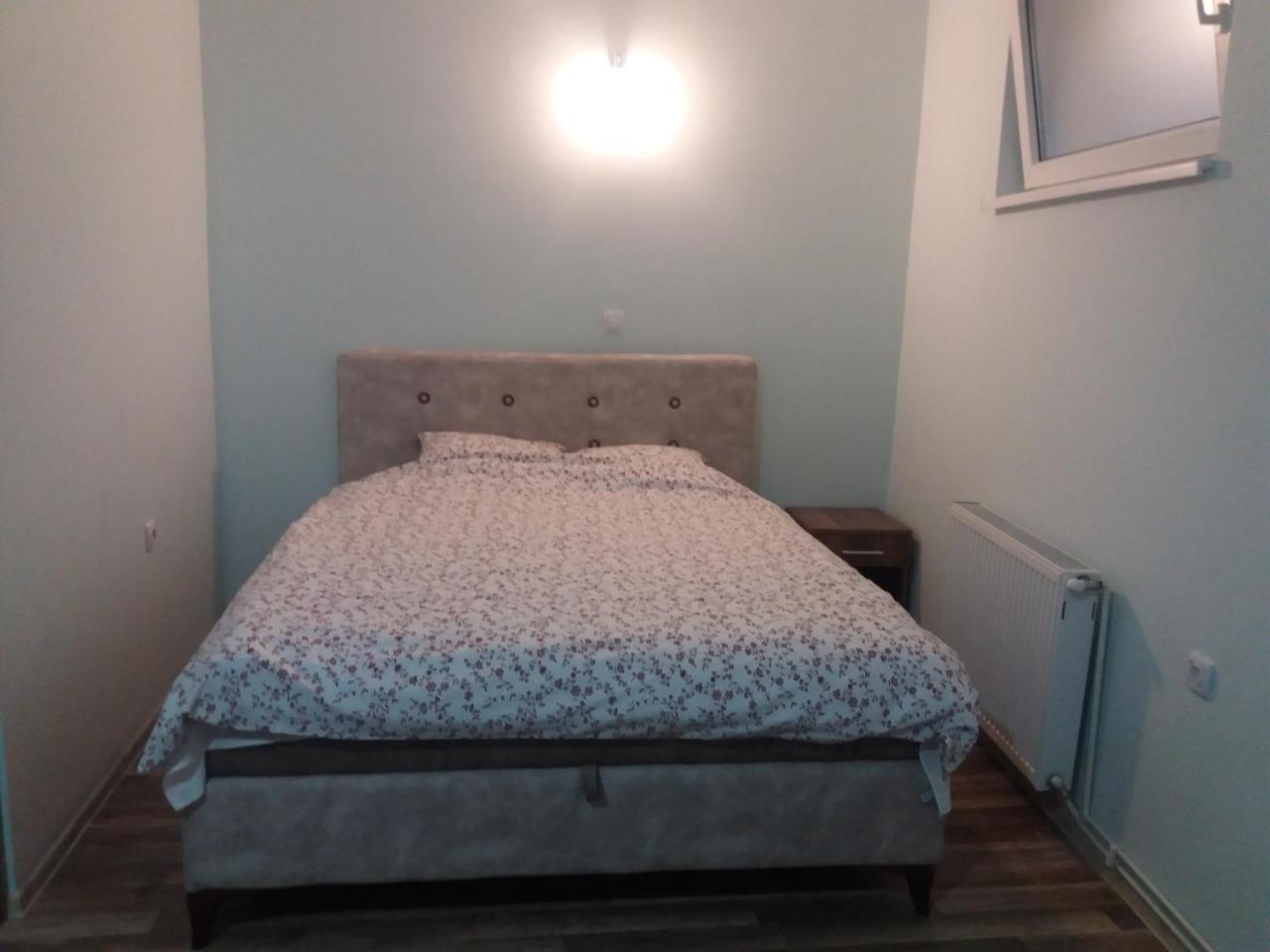 Bed&Breakfast Intermezzo Caffe Kikinda Екстериор снимка